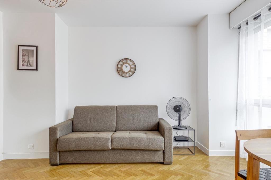 L'Appartement D'Art Et De Lumiere Clichy Buitenkant foto